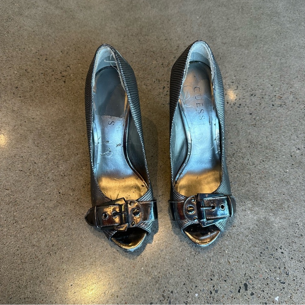 GUESS Women's Black Peep-Toe Heels